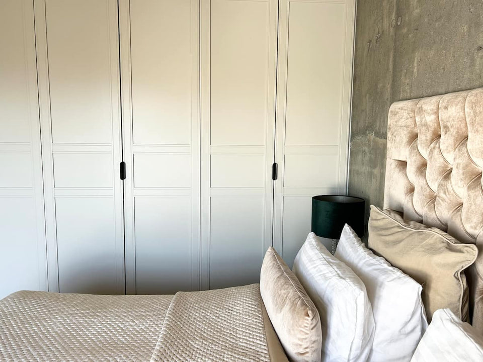 CLOSETS